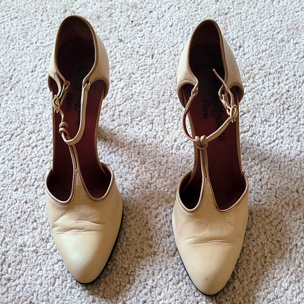 Elegant Cream Women's Shoes